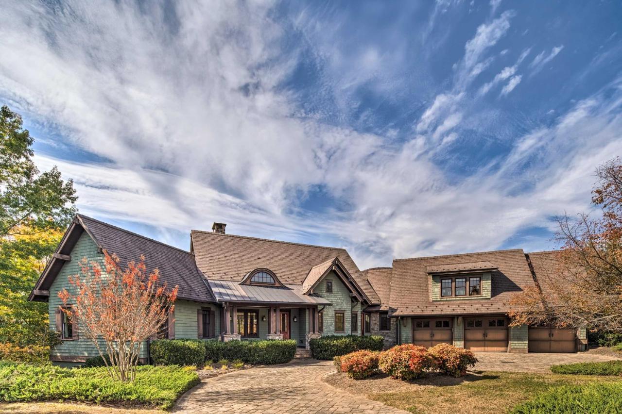 Stunning Mill Spring Home With Mountain Views! Exterior photo